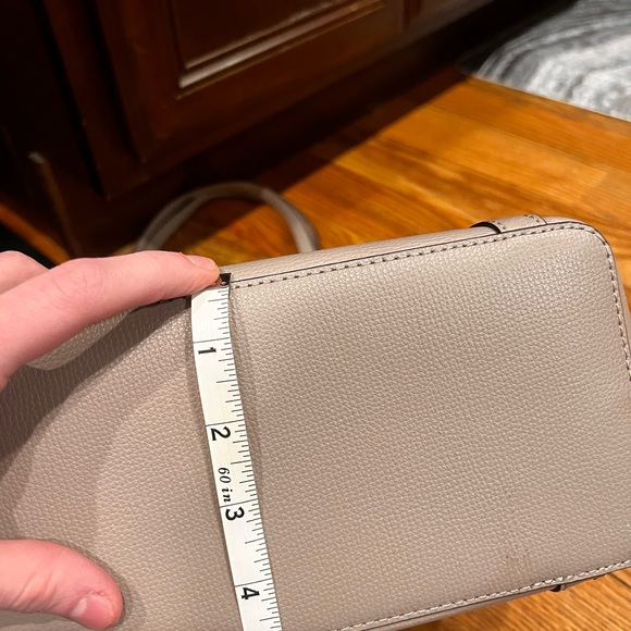 KATE SPADE Cara Tote in tan - Picture 6 of 15